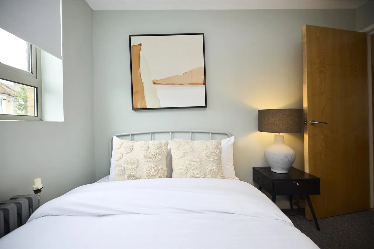 Pellerin Road, London, N16, photo 9
