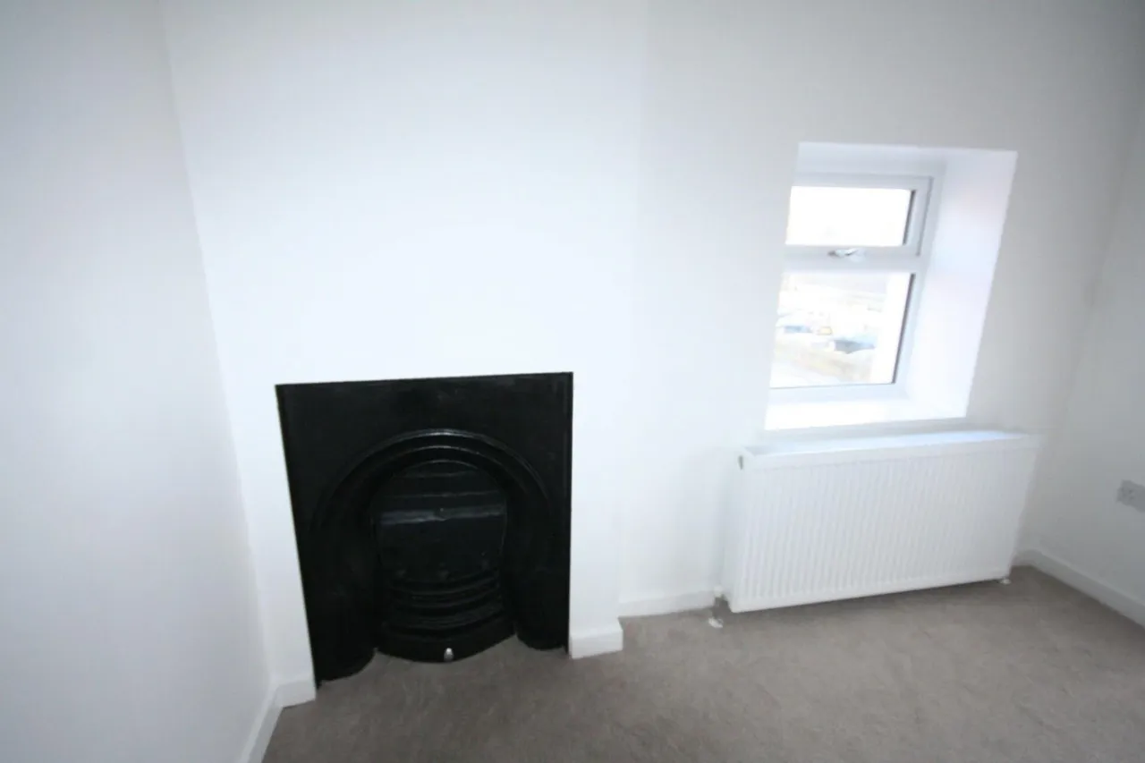 Uppermoor, Pudsey, LS28, photo 5