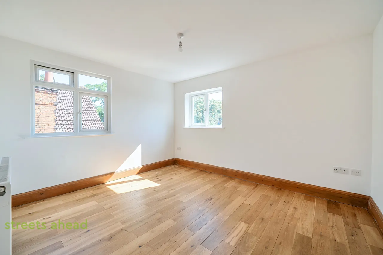 Clifton Road, London, SE25, photo 3