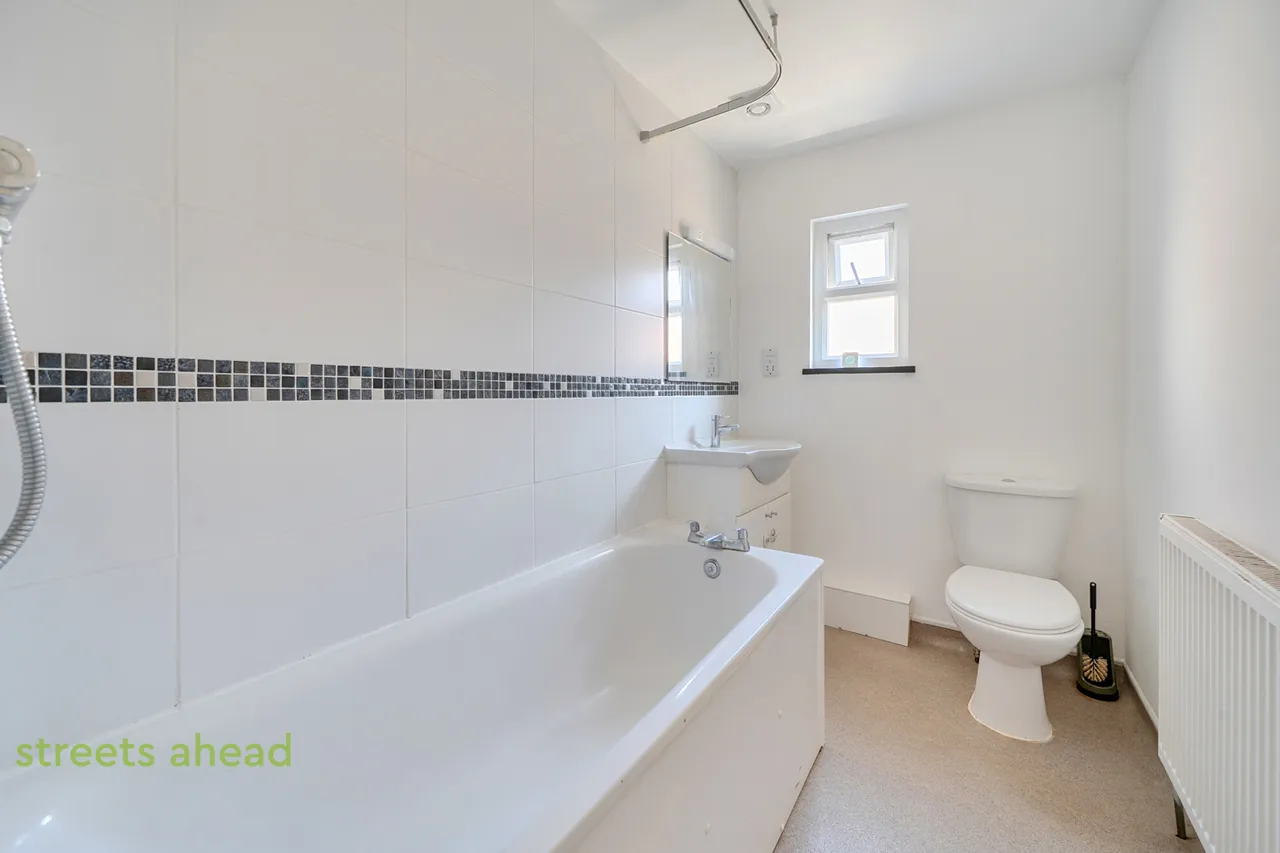Clifton Road, London, SE25, photo 4