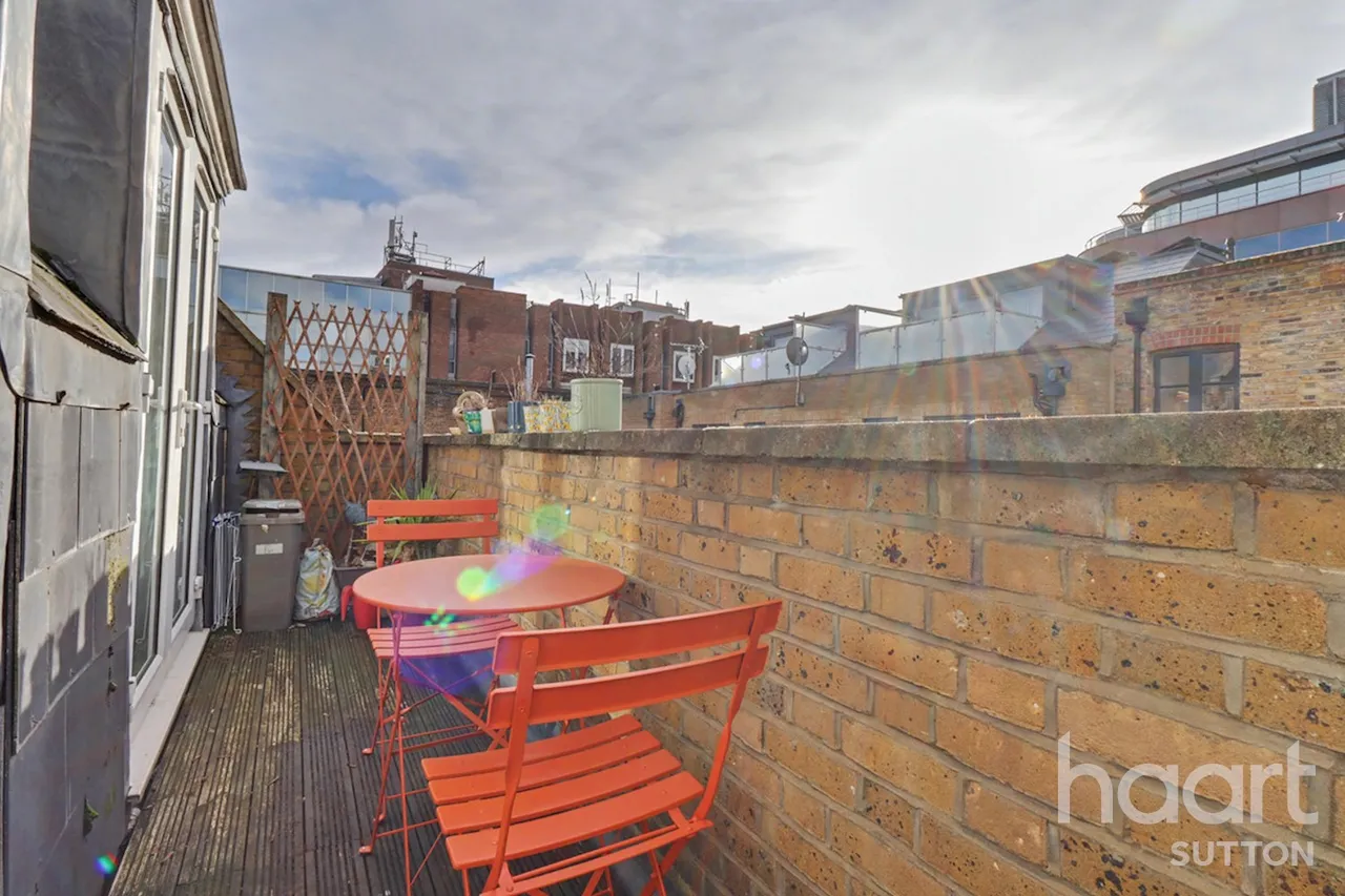 Wimbledon Hill Road, London, SW19, photo 4