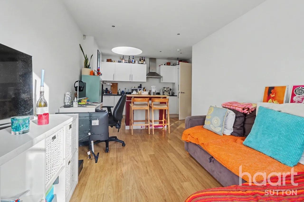 1 bed flat for sale, Wimbledon Hill Road, London, SW19