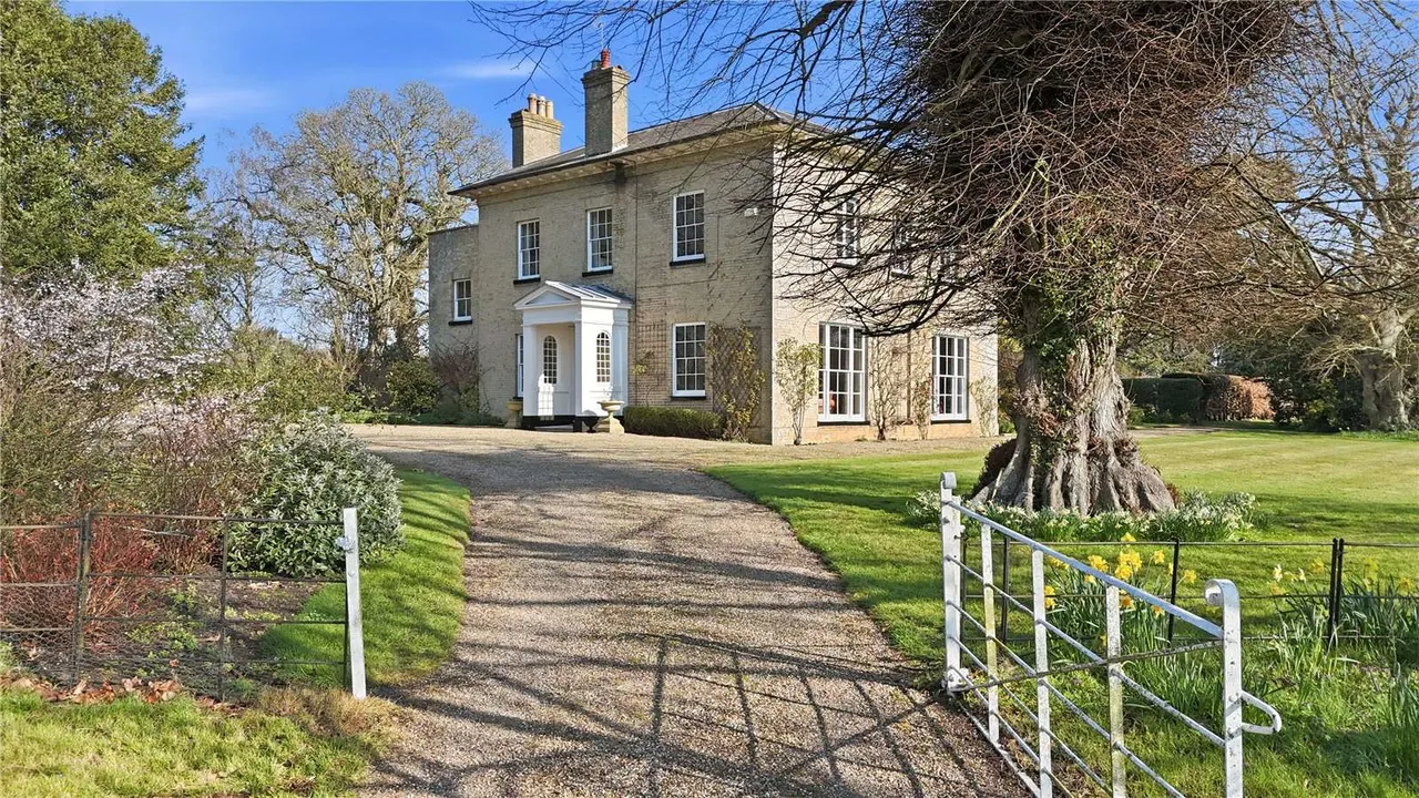5 bed house for sale, Bramfield Road, Halesworth, IP19