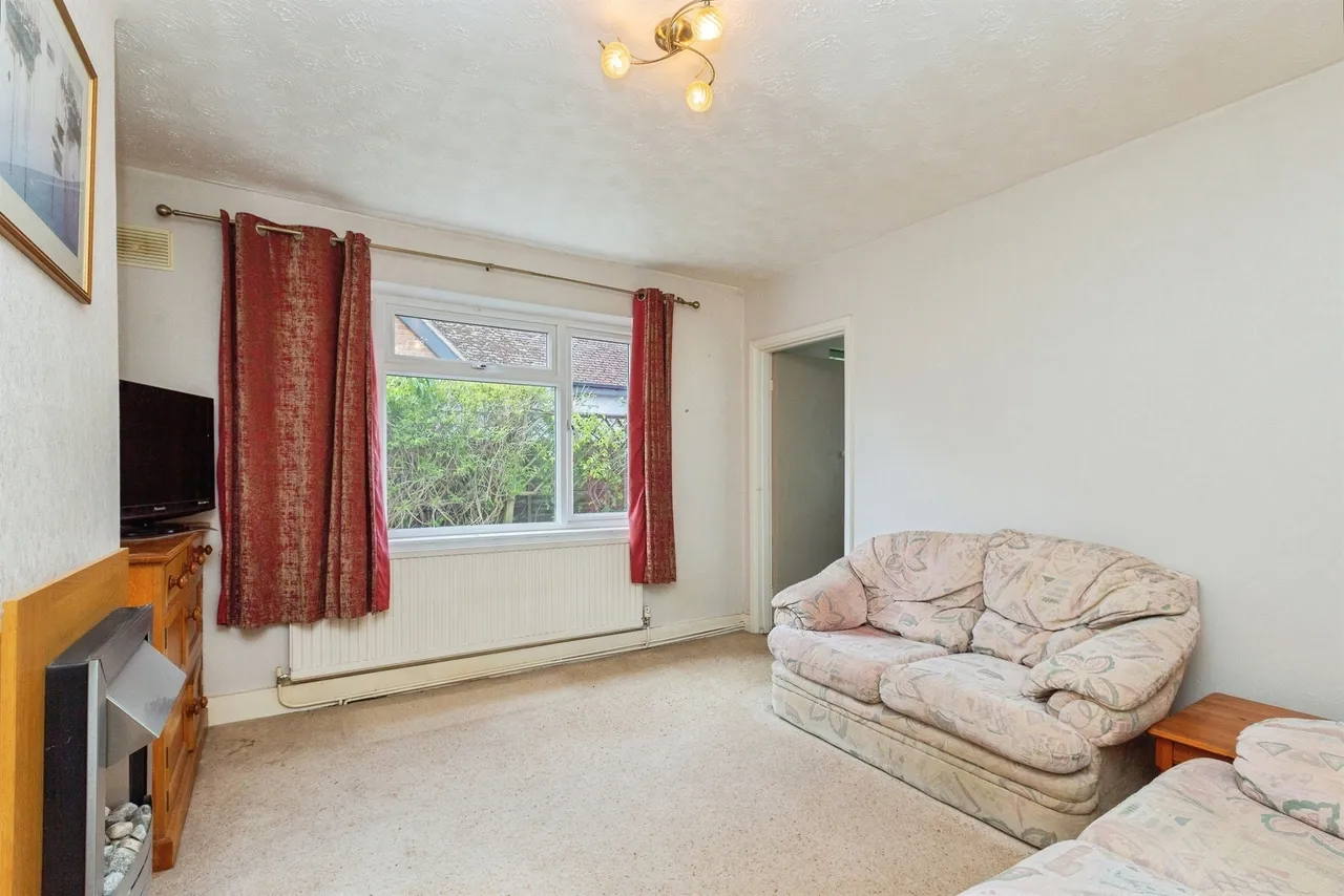 Weston Road, Aston Clinton, Aylesbury, photo 11