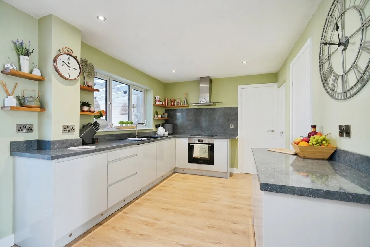 Briar Close, Hugglescote, LE67, photo 4