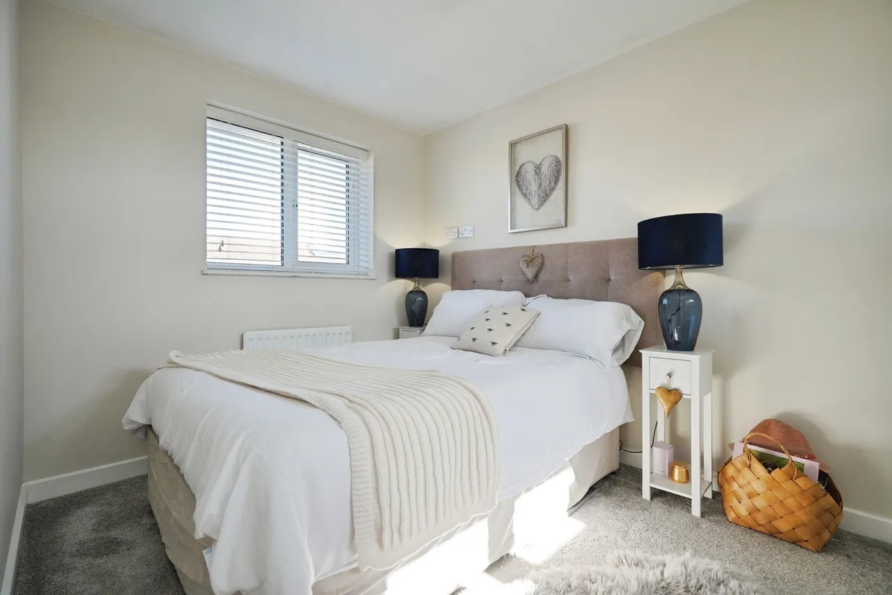Briar Close, Hugglescote, LE67, photo 12