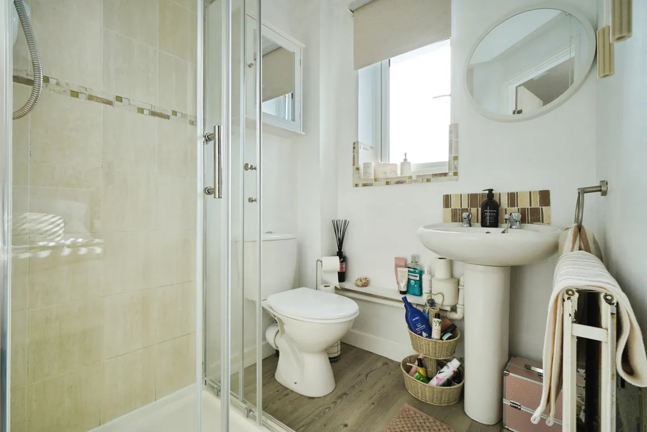 Briar Close, Hugglescote, LE67, photo 11