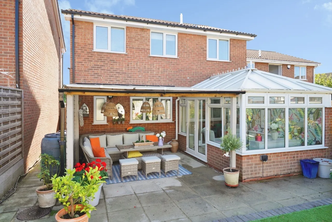 Briar Close, Hugglescote, LE67, photo 22