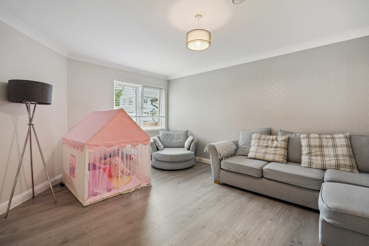 McNaughton Court, Stirling, FK8, photo 7