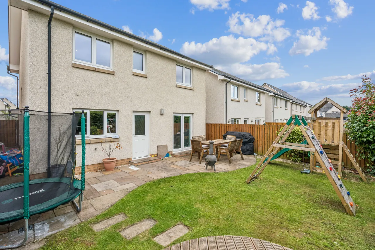 McNaughton Court, Stirling, FK8, photo 21