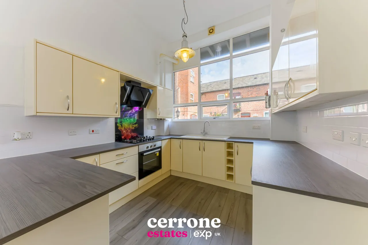 Crescent House, Mount Pleasant, Redditch, B97 4JT, photo 5