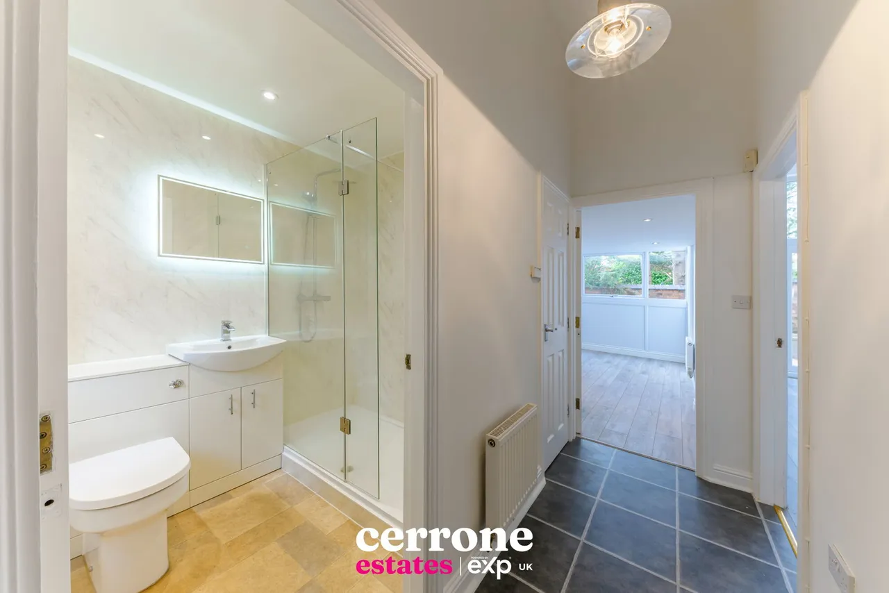 Crescent House, Mount Pleasant, Redditch, B97 4JT, photo 8