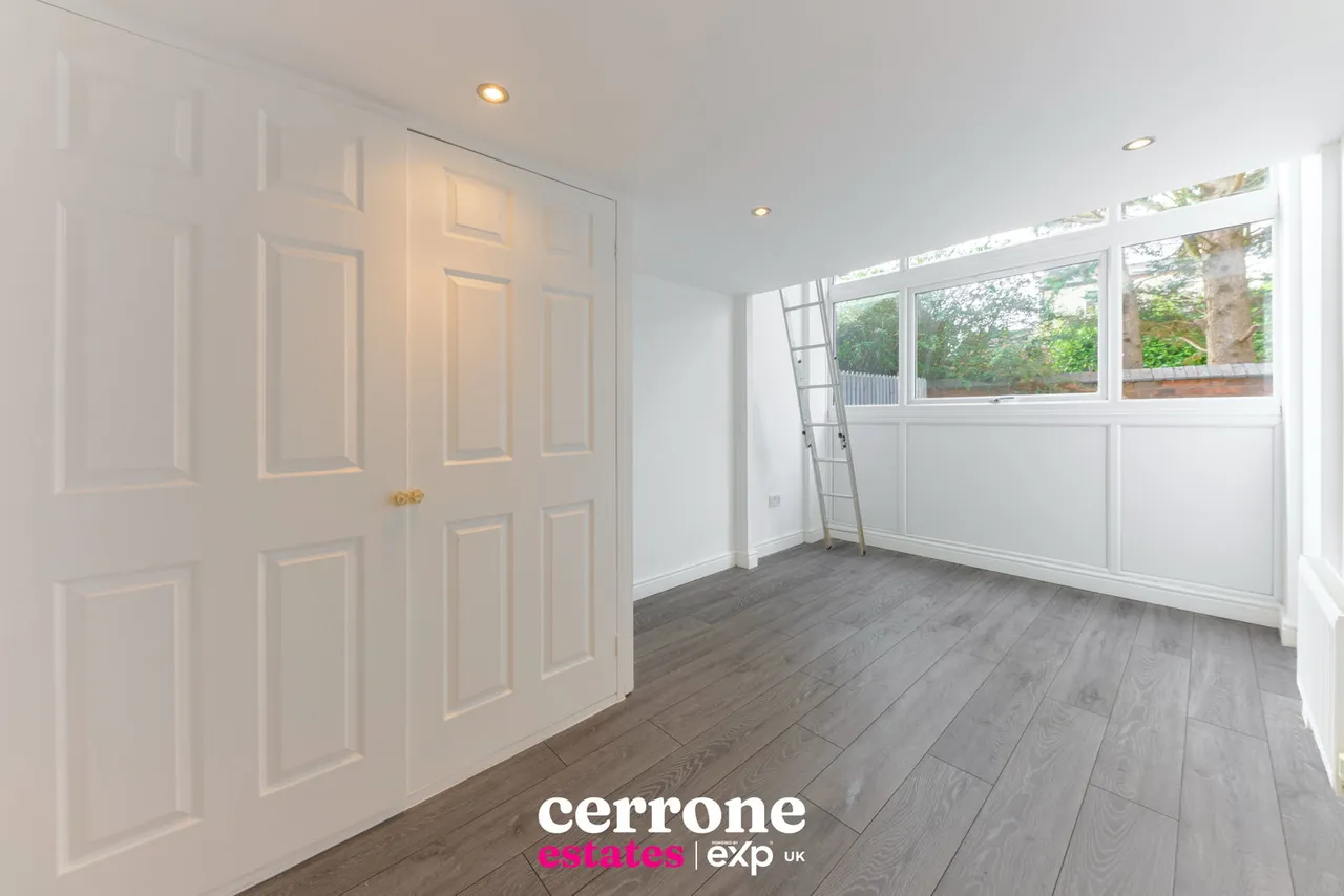 Crescent House, Mount Pleasant, Redditch, B97 4JT, photo 9