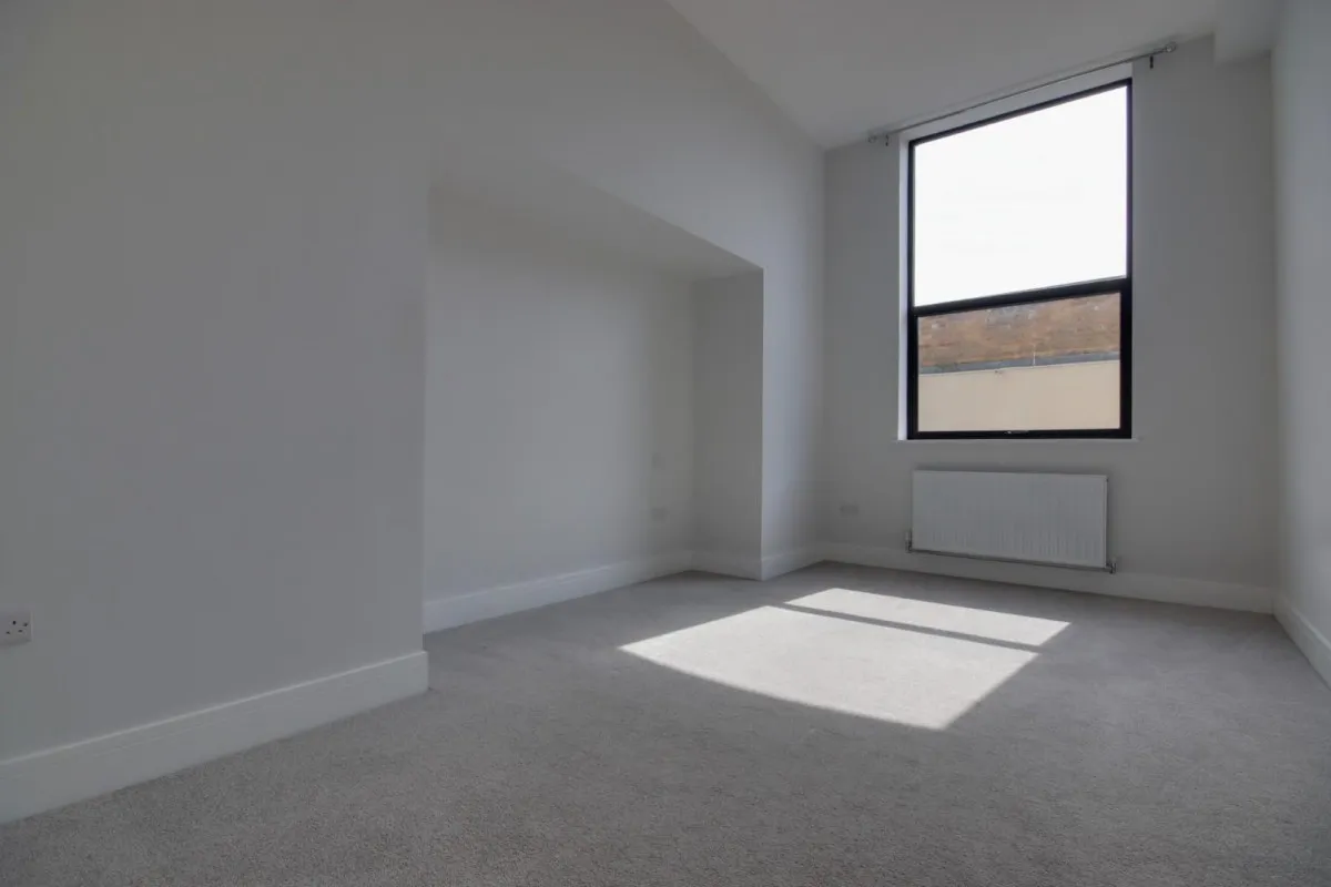 St. Johns Lane, Gloucester, GL1, photo 13
