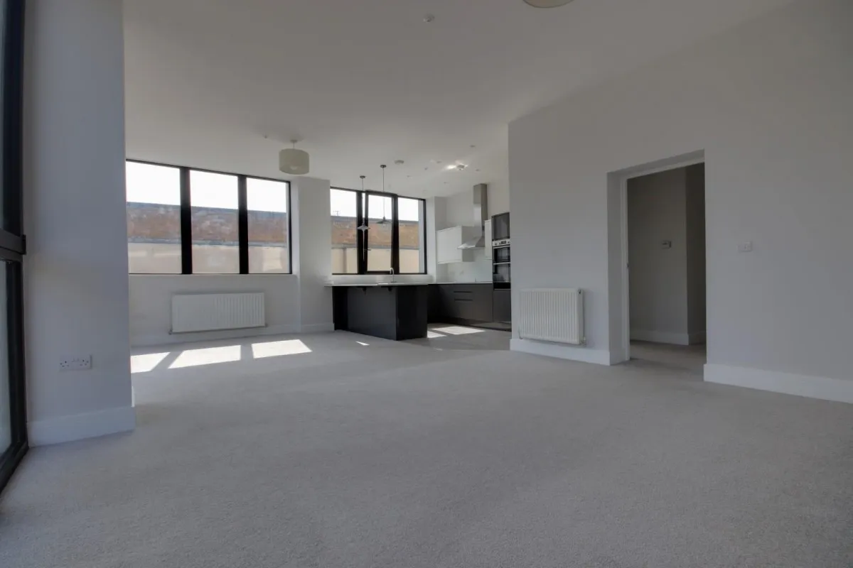 St. Johns Lane, Gloucester, GL1, photo 3