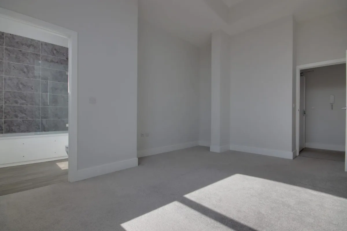 St. Johns Lane, Gloucester, GL1, photo 11