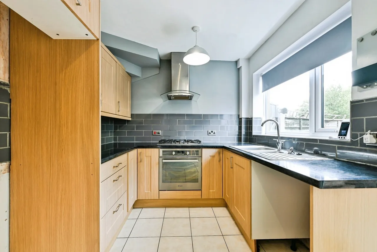 Manville Close, NOTTINGHAM, Nottinghamshire, NG8, photo 3