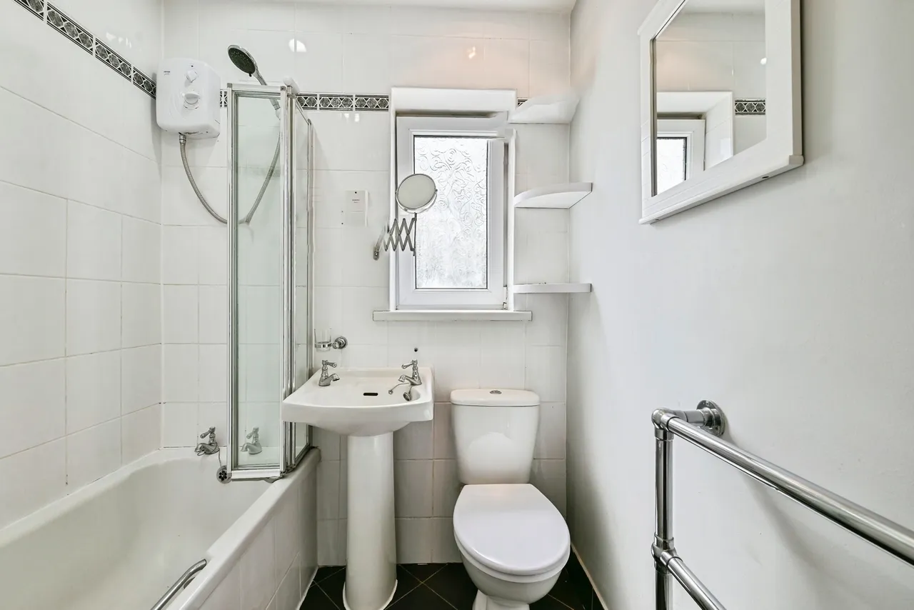 Manville Close, NOTTINGHAM, Nottinghamshire, NG8, photo 16
