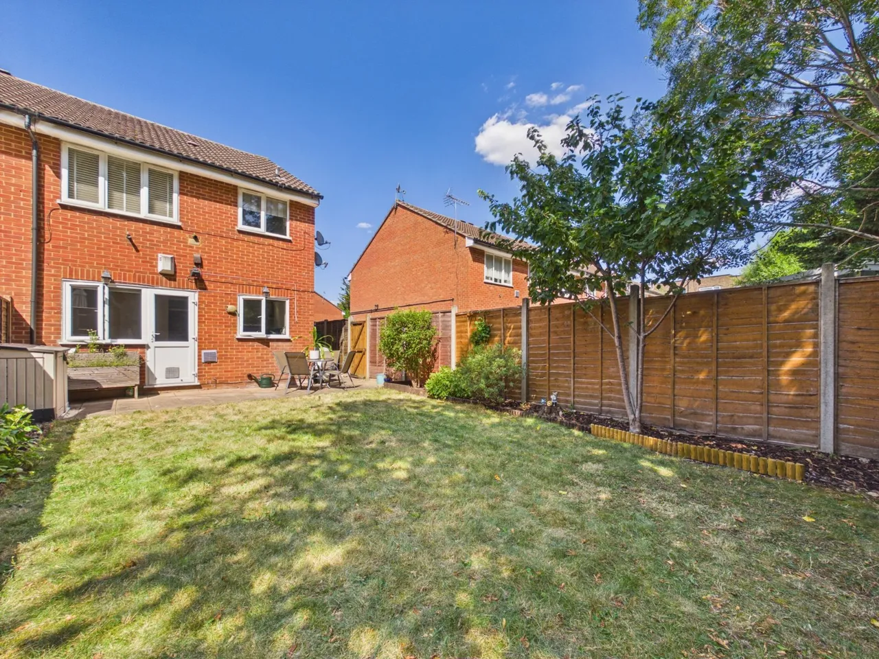 Westland Close, Stanwell, TW19, photo 9