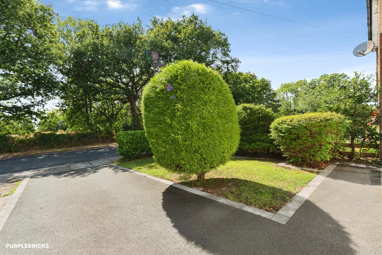 Peter Prices Lane, Wirral, CH63, photo 16