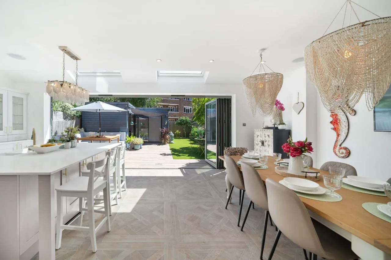 Chester Road, Wimbledon, London, SW19 4TW, photo 3