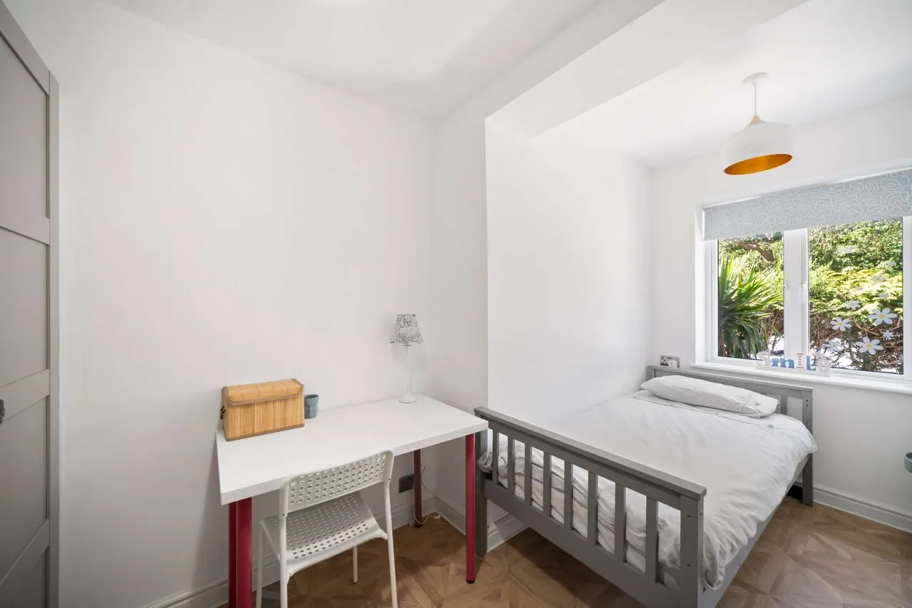 Chester Road, Wimbledon, London, SW19 4TW, photo 11