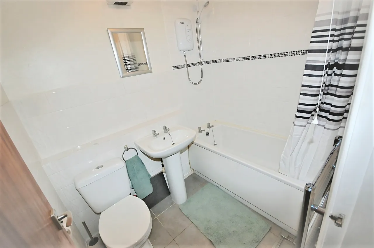 Old Place, Sleaford, photo 6