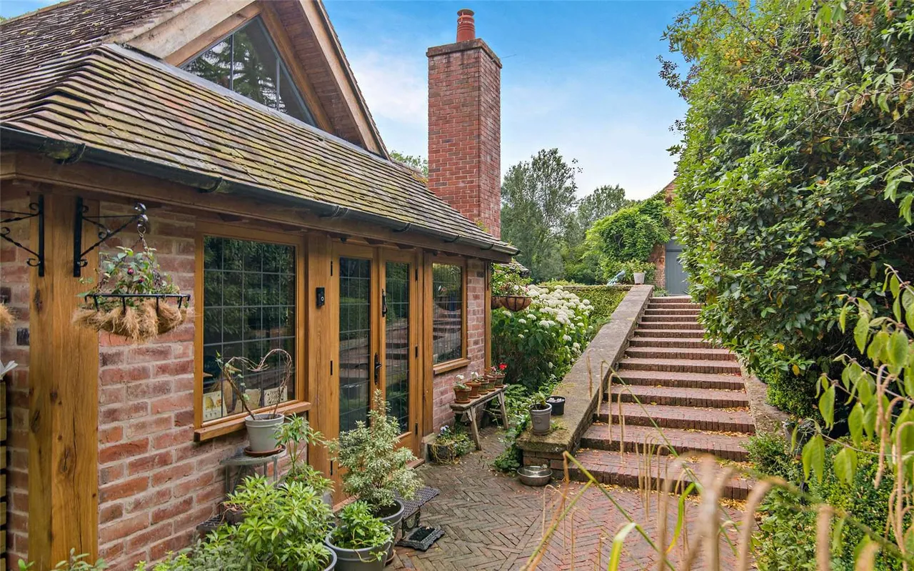 Eardington, Bridgnorth, WV16, photo 23