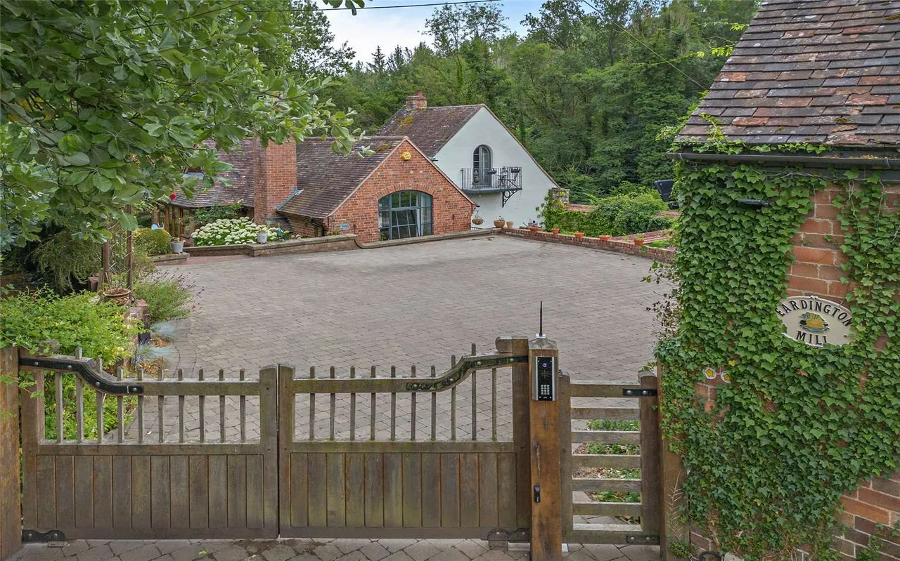 Eardington, Bridgnorth, WV16, photo 2