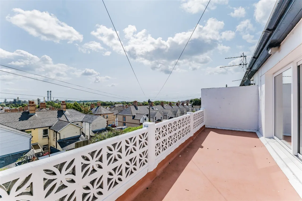 Pontypridd Street, Barry, CF63 2HH, photo 23