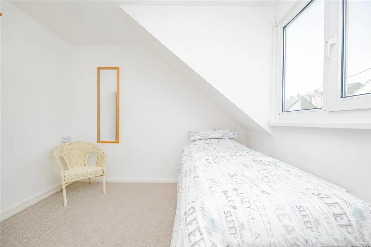 Pontypridd Street, Barry, CF63 2HH, photo 16