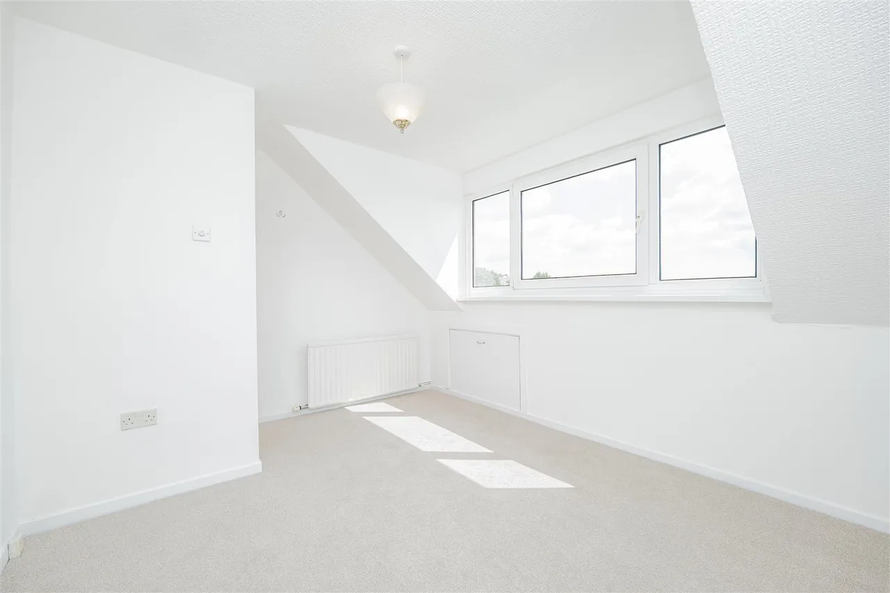 Pontypridd Street, Barry, CF63 2HH, photo 12