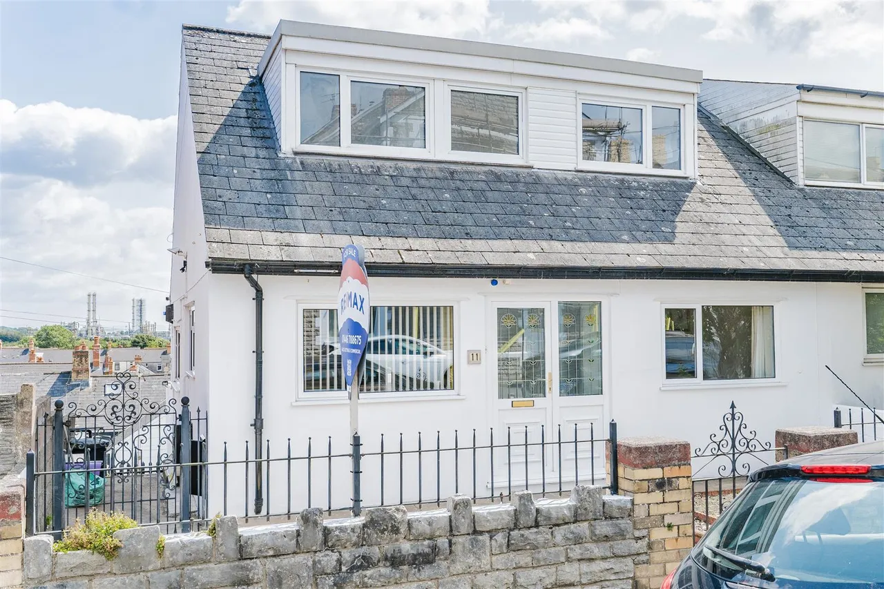 Pontypridd Street, Barry, CF63 2HH, photo 26