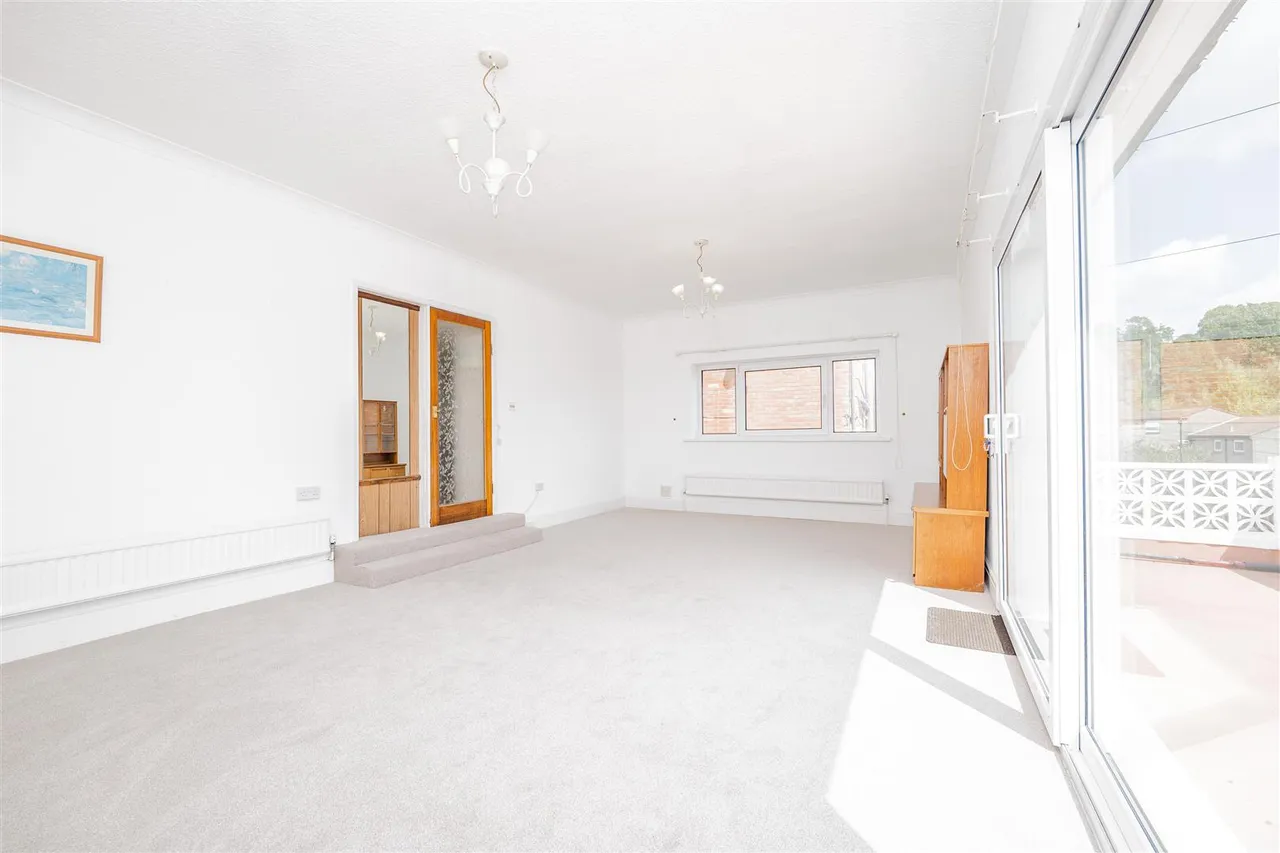 Pontypridd Street, Barry, CF63 2HH, photo 6