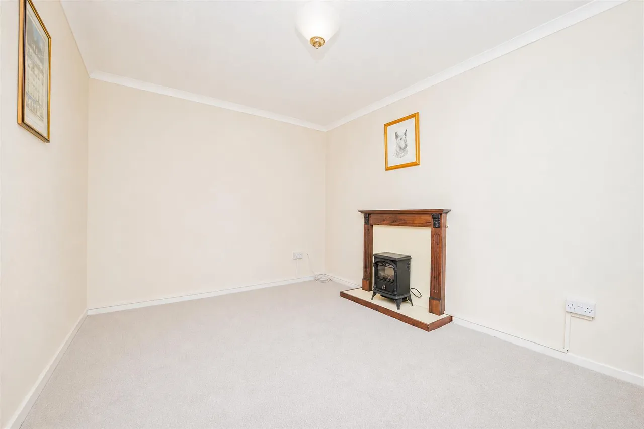Pontypridd Street, Barry, CF63 2HH, photo 8