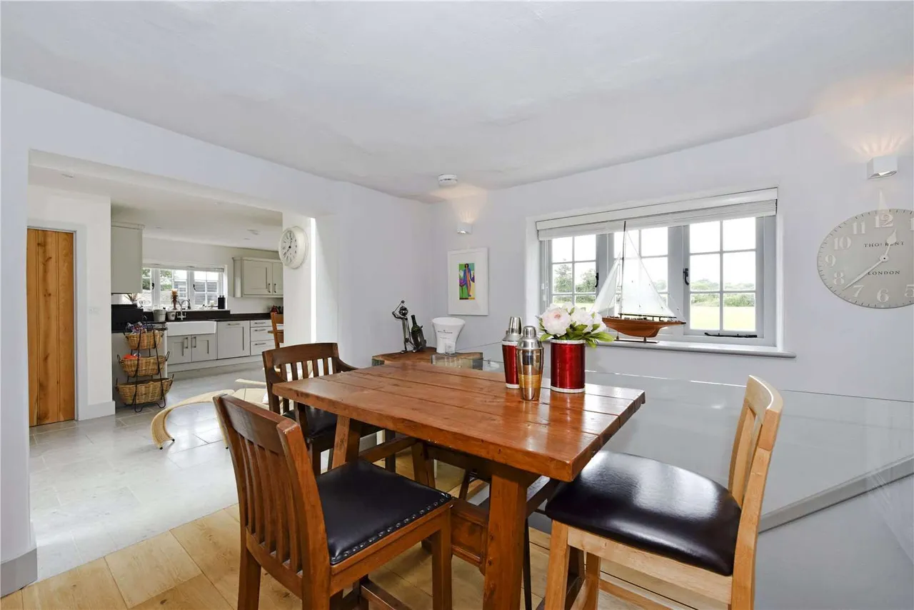 Crowsley Park Farm, Crowsley, Henley-on-Thames, RG9 4JN, photo 10