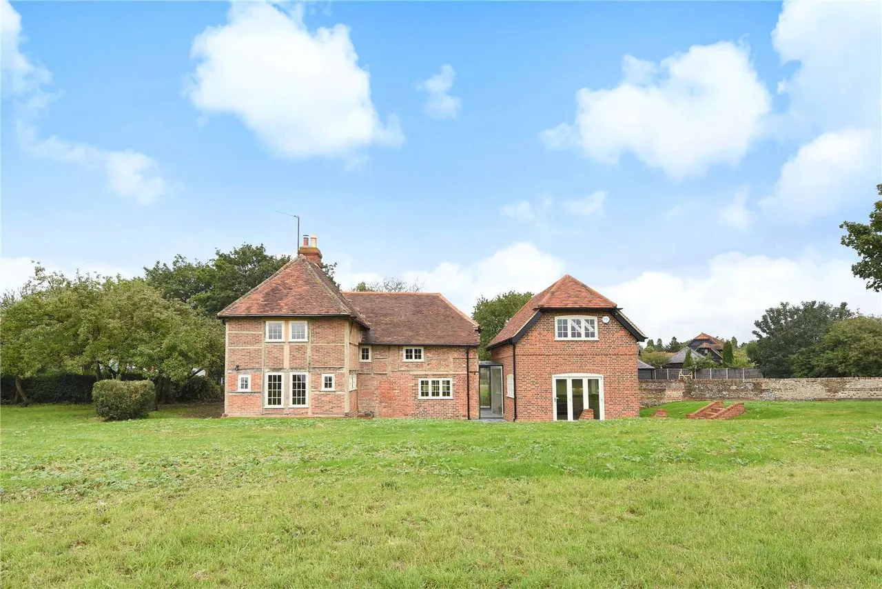 Crowsley Park Farm, Crowsley, Henley-on-Thames, RG9 4JN, photo 2