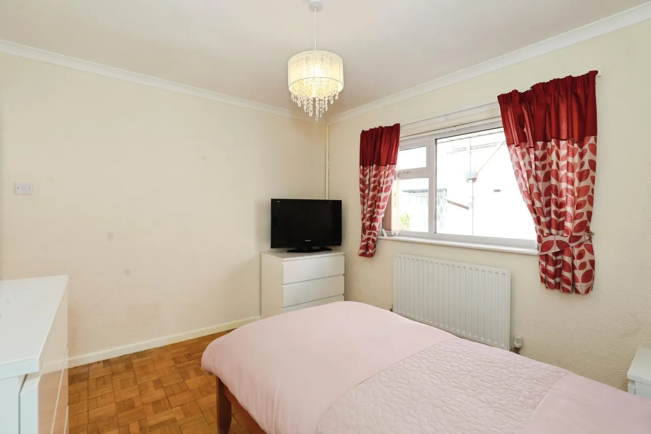 Courtway Drive, Sneyd Green, ST1, photo 15