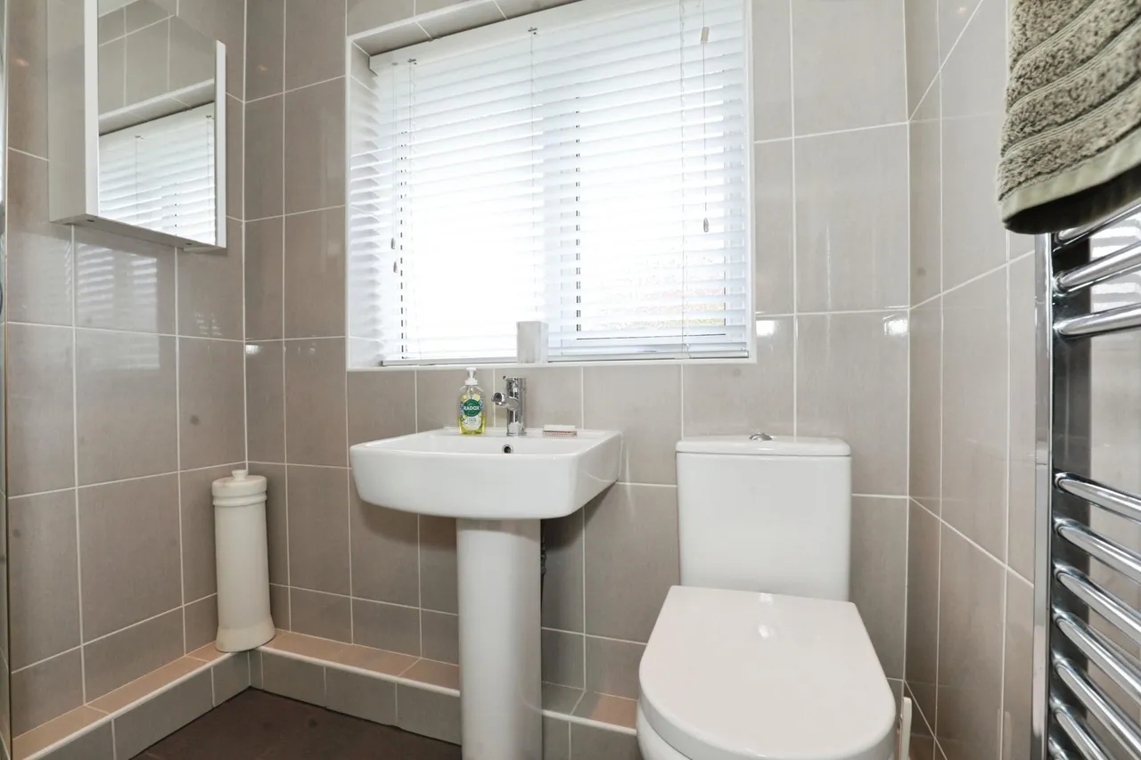 Courtway Drive, Sneyd Green, ST1, photo 17