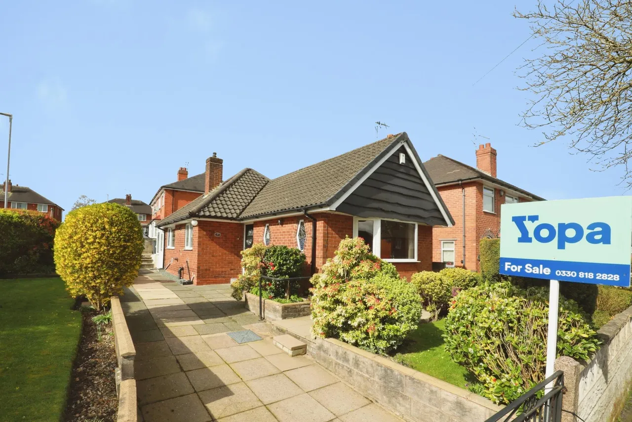 2 bed house for sale, Courtway Drive, Sneyd Green, ST1