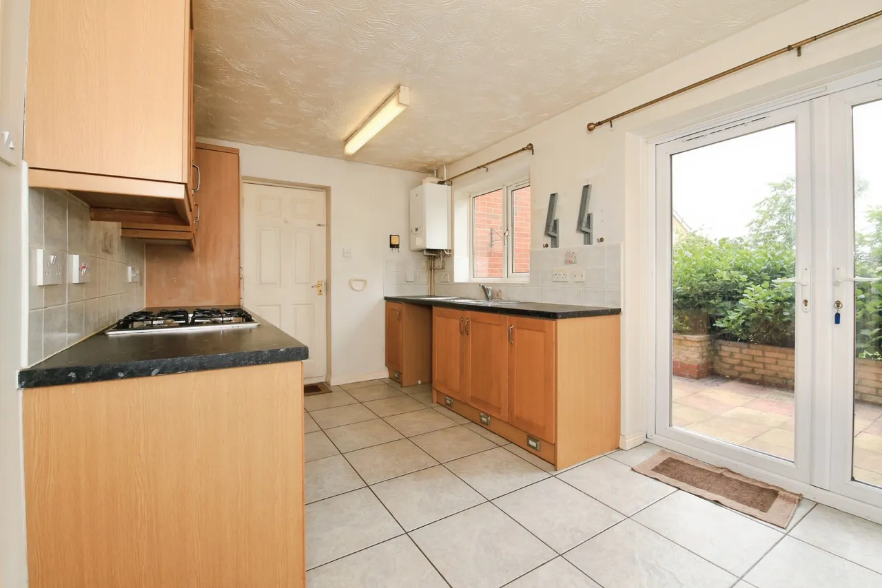 Portchester Close, Peterborough, PE2, photo 3
