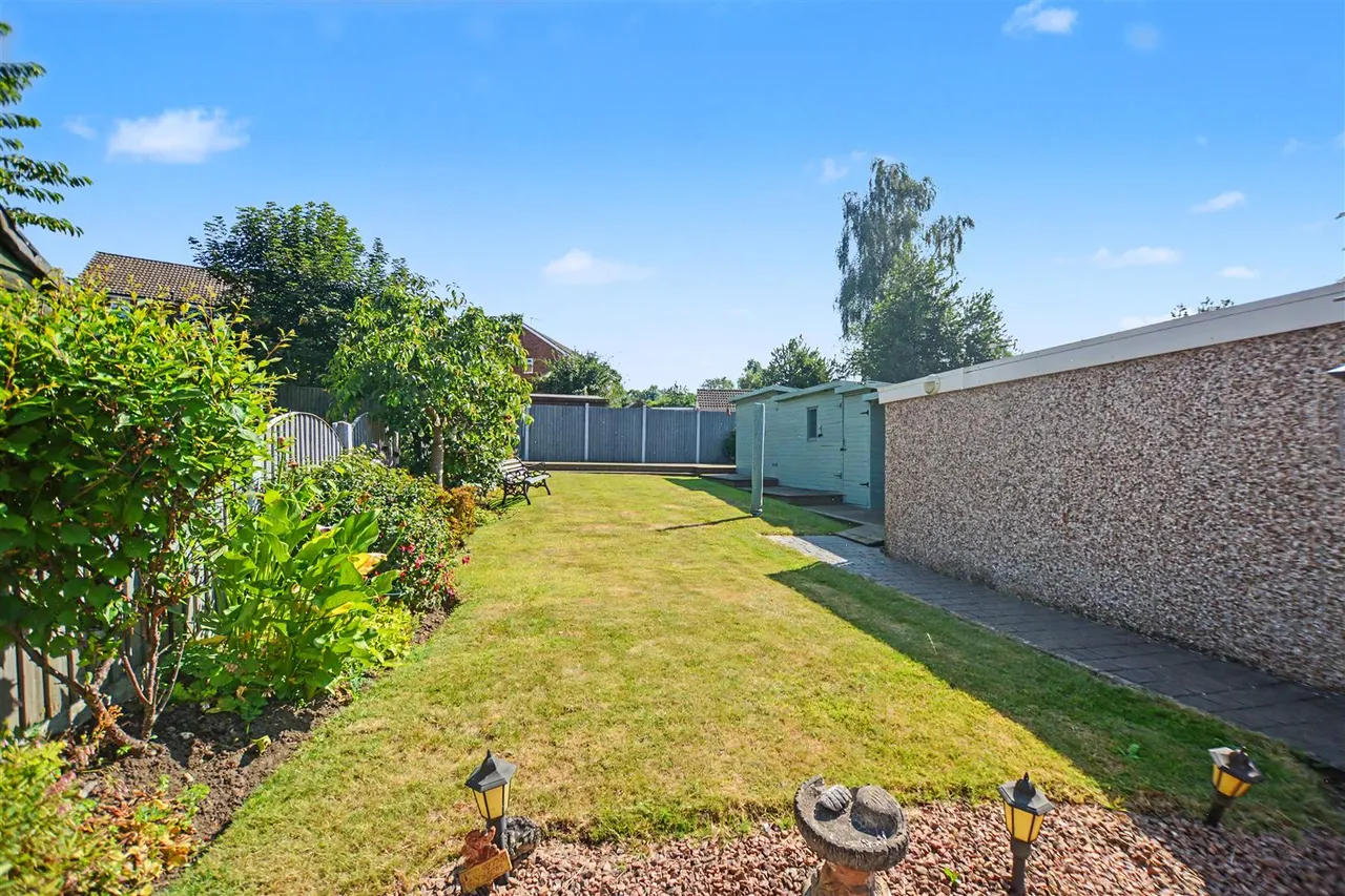 Ilkeston Road, Trowell, NG9, photo 10