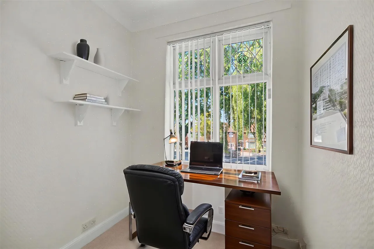 Ilkeston Road, Trowell, NG9, photo 7