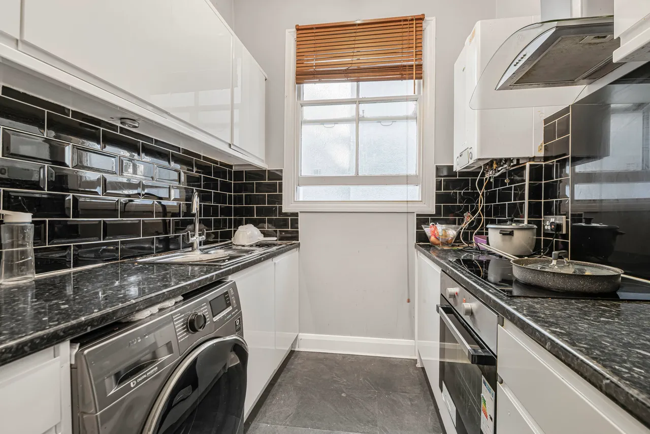 Birdhurst Rise, South Croydon, CR2, photo 3