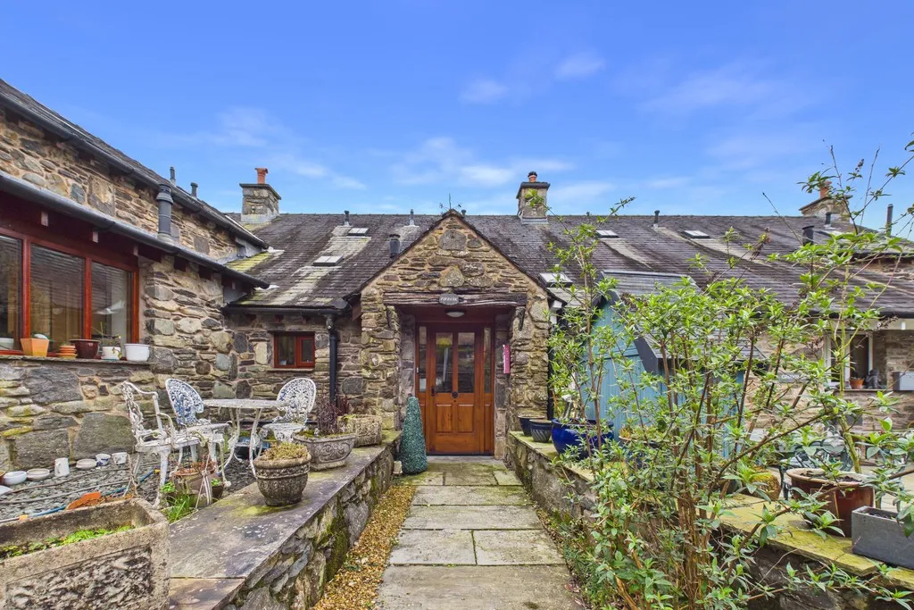 4 bed house for sale, Firbank, Houseman Tenement Farm