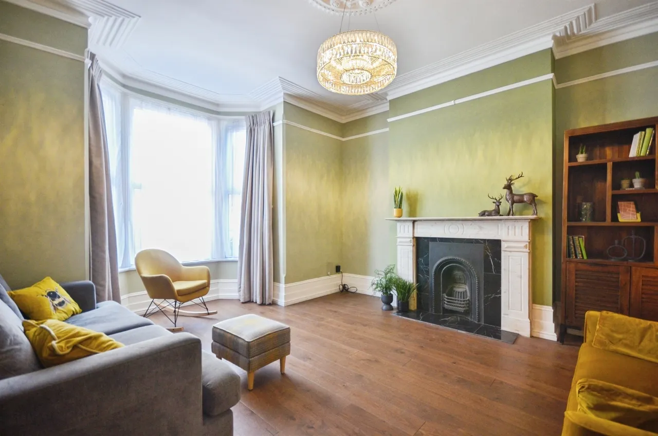 6 bed house for sale — Auckland Road East, Southsea