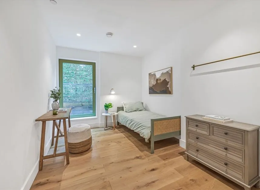 East Churchfield Road, Acton, W3, photo 8
