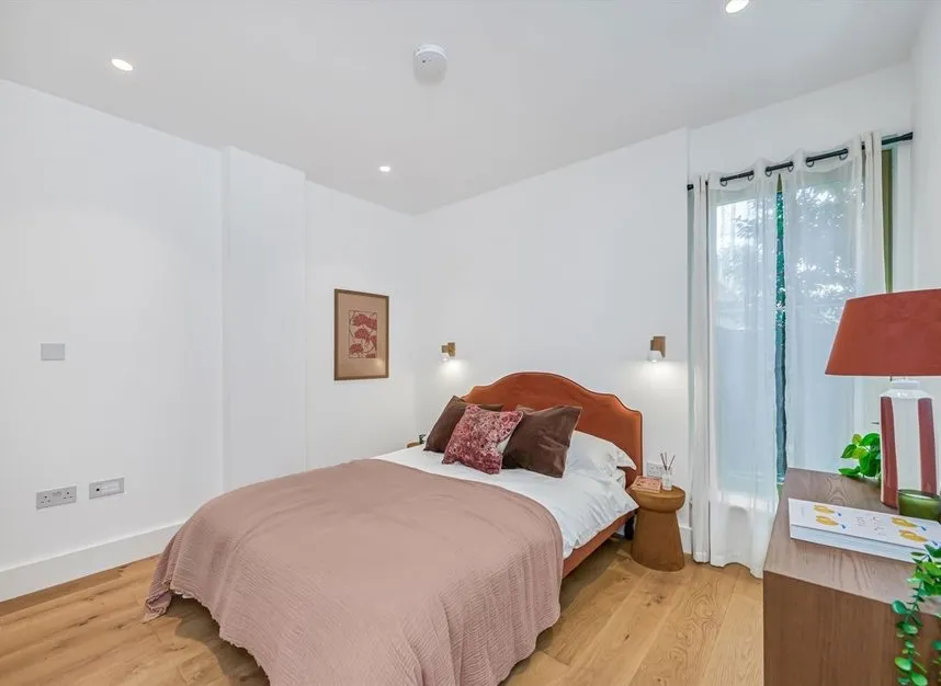 East Churchfield Road, Acton, W3, photo 6