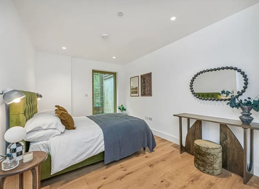 East Churchfield Road, Acton, W3, photo 7