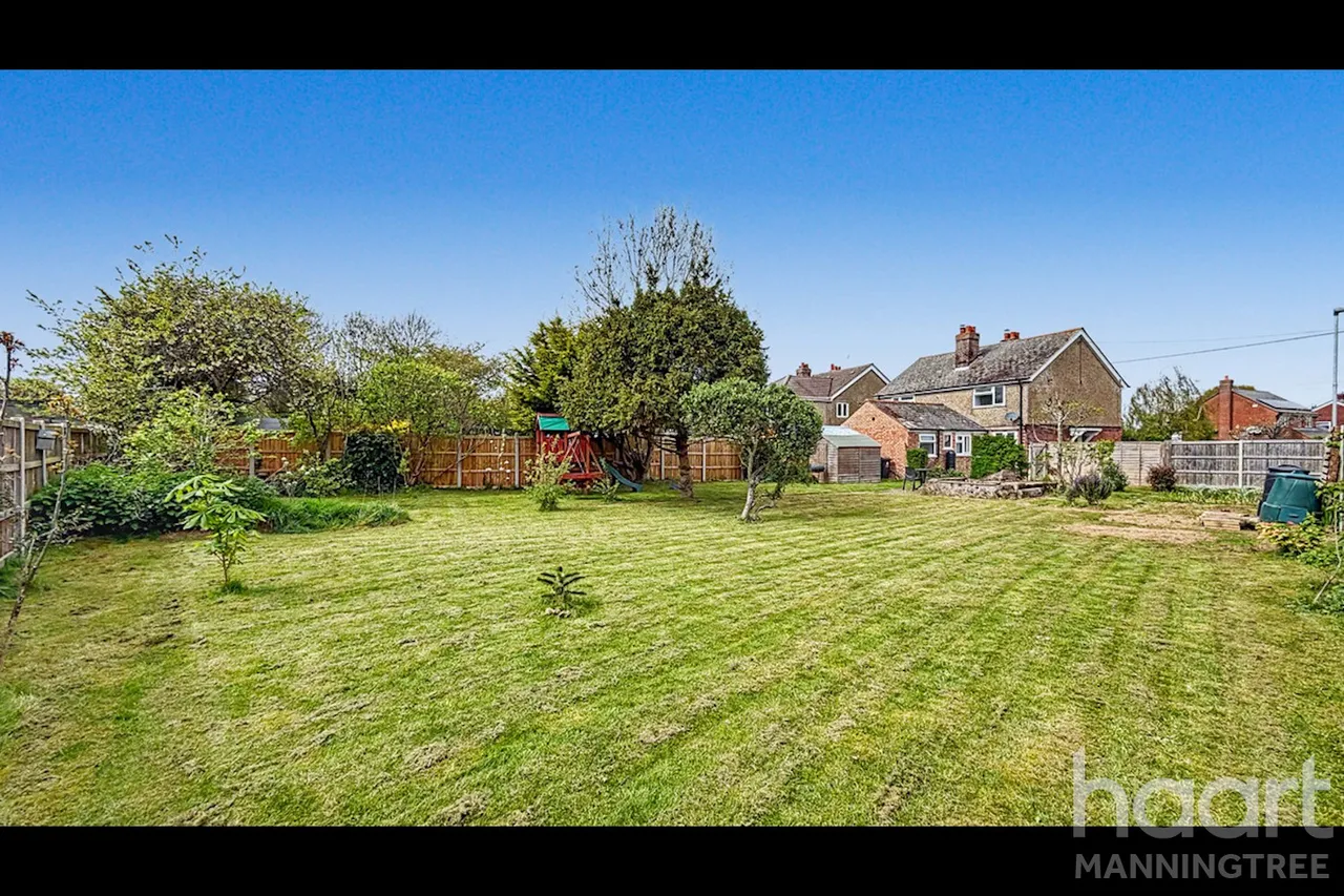 Long Road, Manningtree, CO11, photo 2